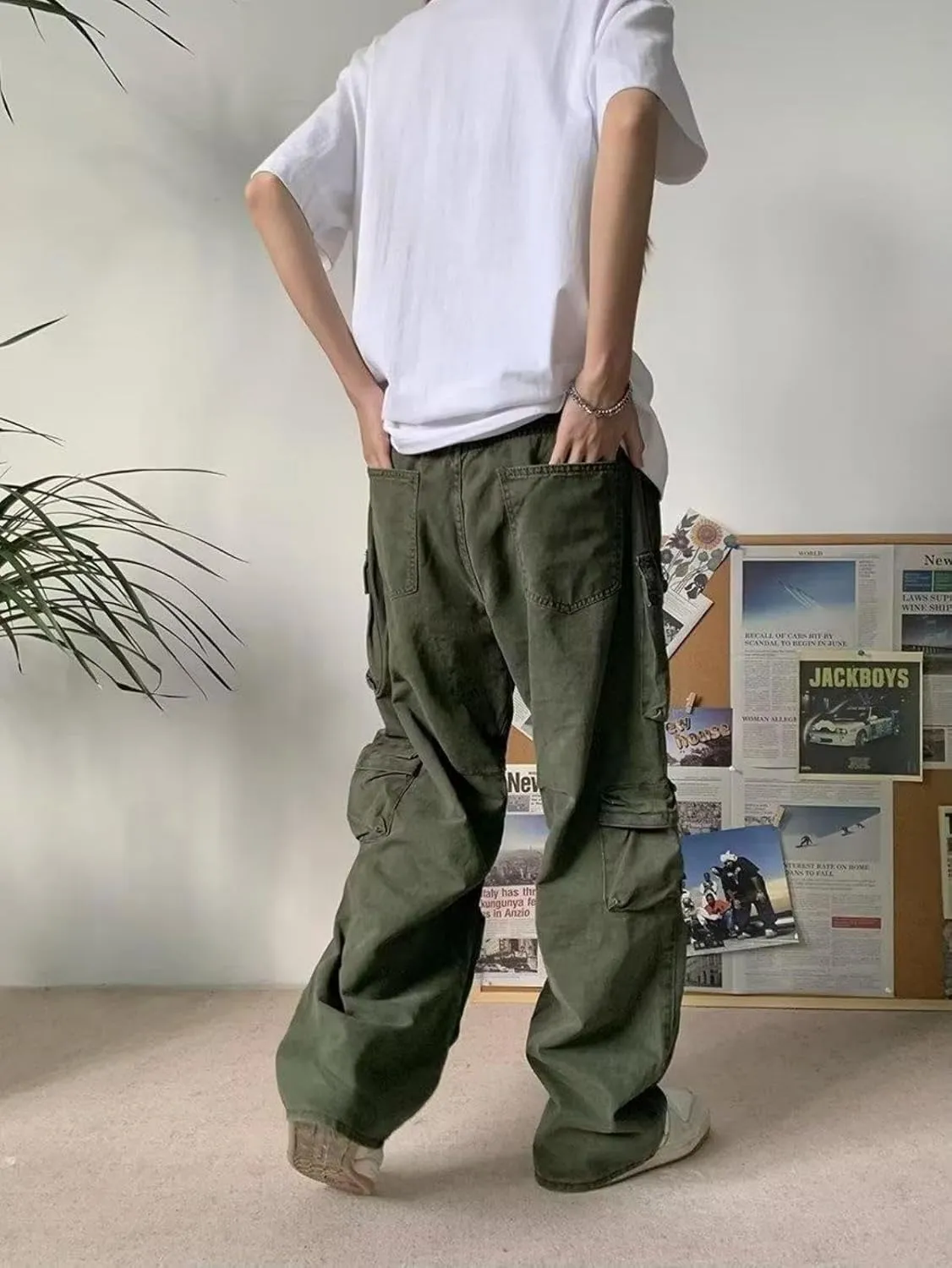 CosTribe Women's Baggy Cargo Pants Multi-Pocket Jeans Y2k High Waist Straight Wide Leg Fashion Jeans Streetwear