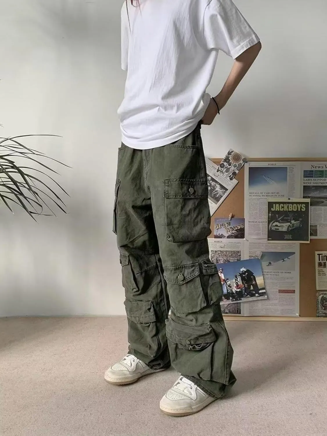 CosTribe Women's Baggy Cargo Pants Multi-Pocket Jeans Y2k High Waist Straight Wide Leg Fashion Jeans Streetwear
