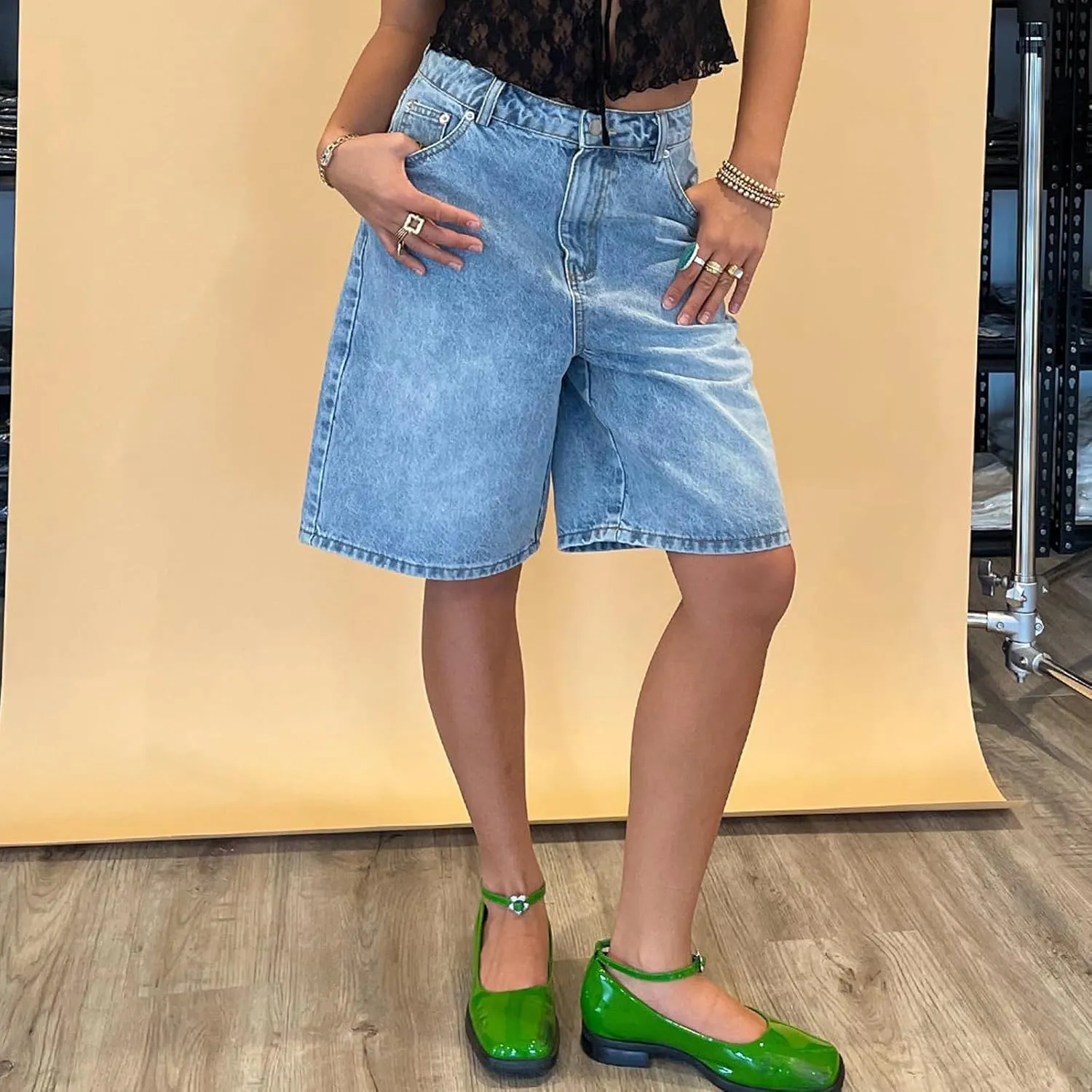 High Waisted Jean Shorts Women Casual Trendy Stretchy Wide Leg Denim Shorts Baggy Straight Leg Shorts with Pockets