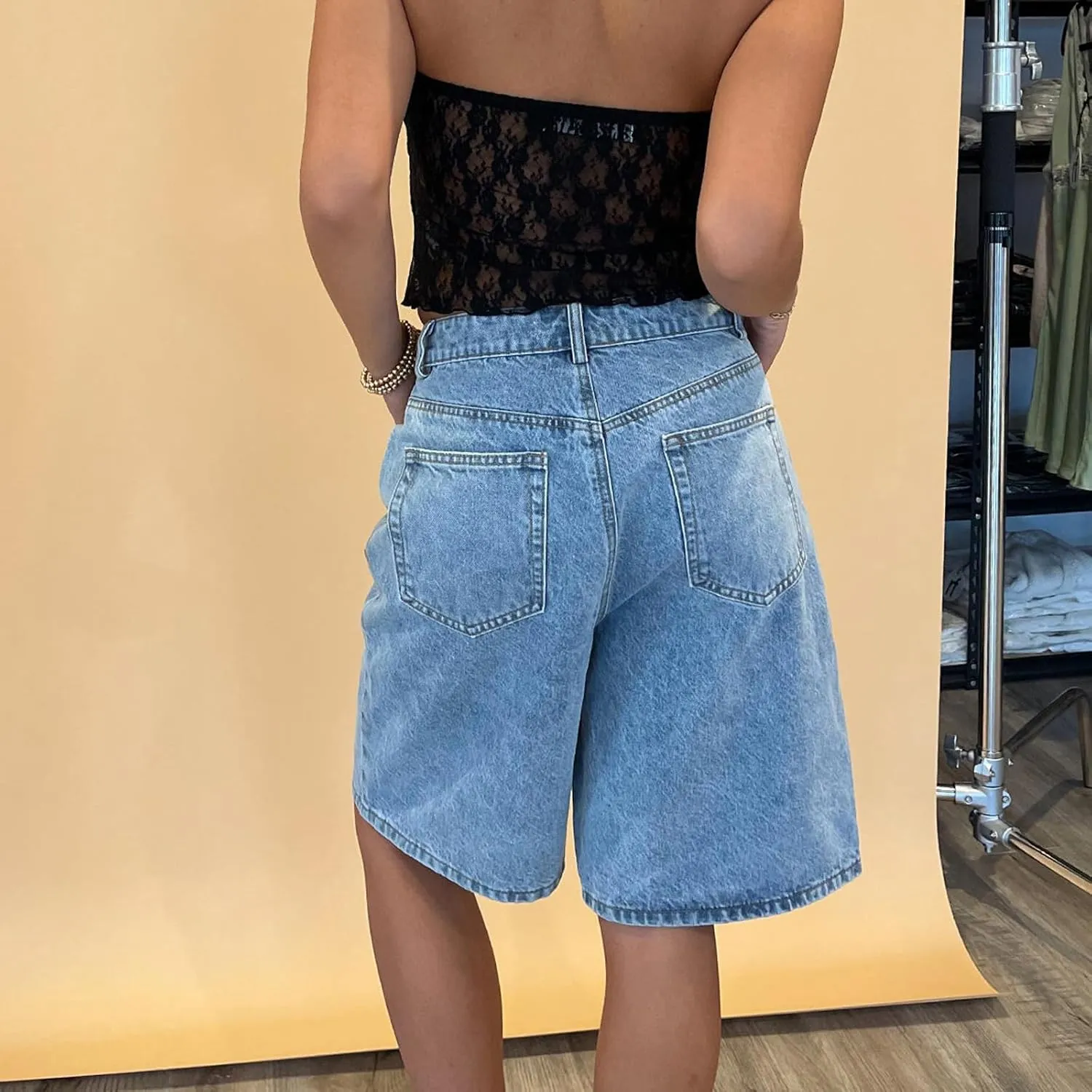 High Waisted Jean Shorts Women Casual Trendy Stretchy Wide Leg Denim Shorts Baggy Straight Leg Shorts with Pockets